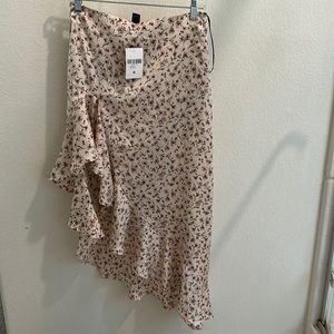 Forever 21 floral skirt (new)